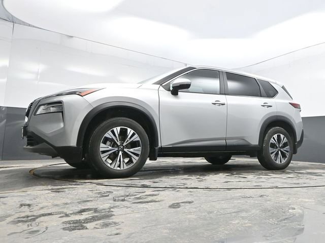 Used 2023 Nissan Rogue SV image 34
