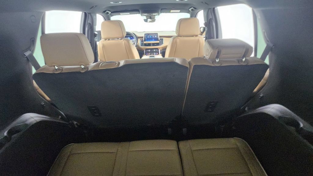 Used 2024 Chevrolet Tahoe Premier AWD/4WD image 19