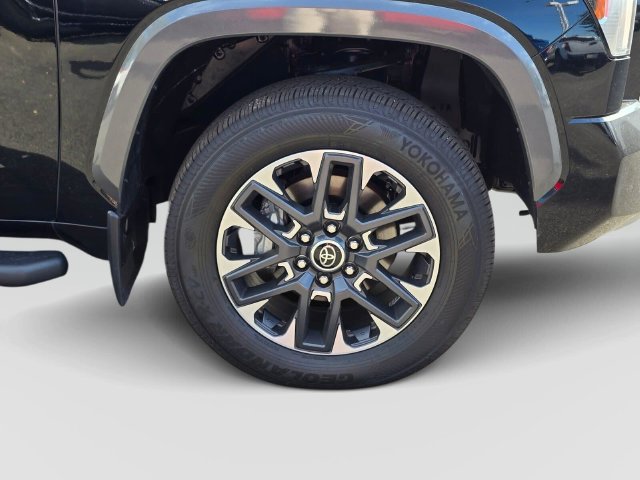 Used 2022 Toyota Tundra Limited AWD/4WD image 9