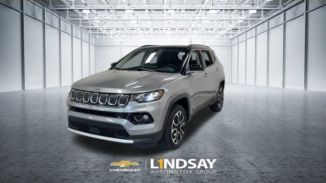 Used 2022 Jeep Compass Limited w/ Sun and Sound Group image 5