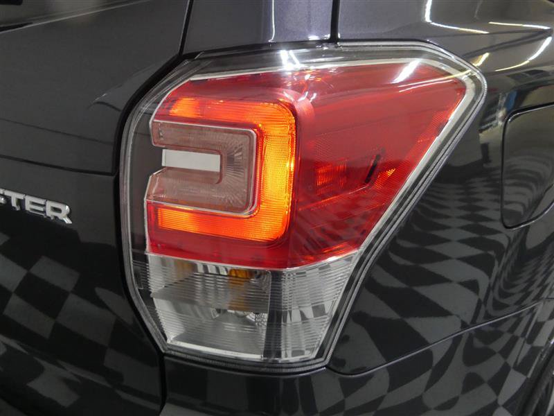 Used 2018 Subaru Forester 2.5i Premium AWD/4WD image 16