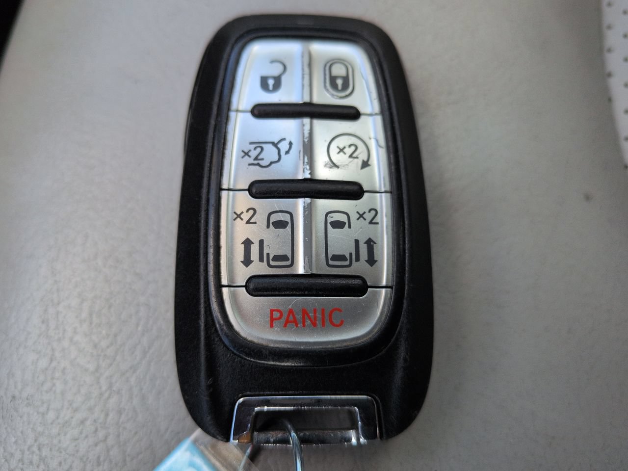 Used 2019 Chrysler Pacifica Touring-L Plus w/ Advanced Safetytec Group FWD image 31