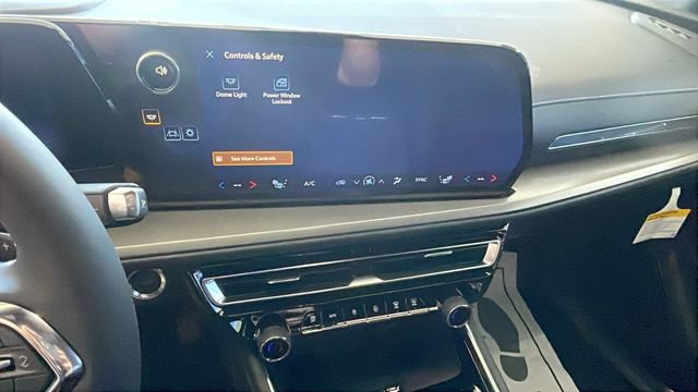 New 2026 Chevrolet Traverse LT w/ LPO, Floor Liner Package FWD image 15
