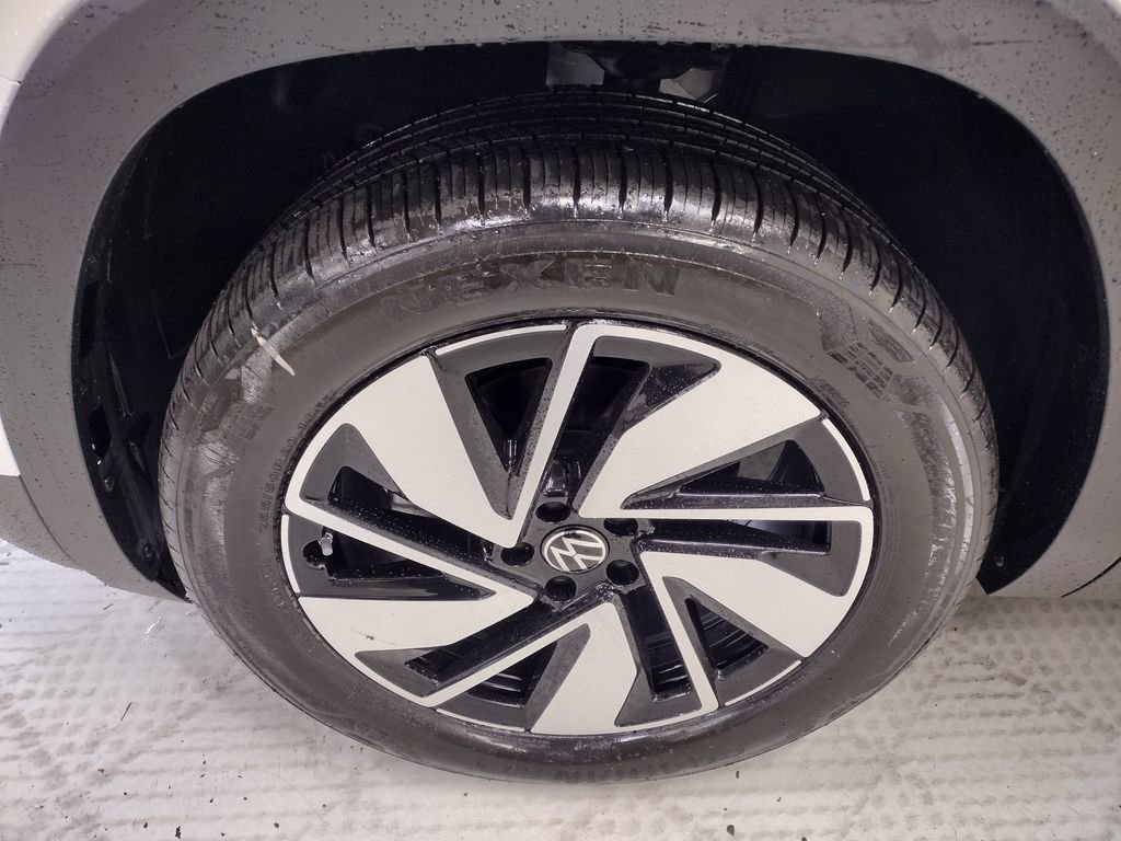 New 2026 Volkswagen Atlas SE image 5