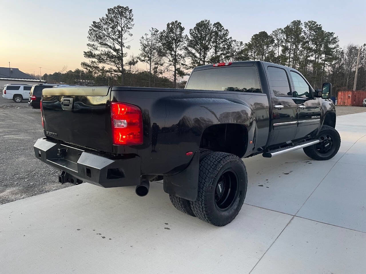 Used 2013 GMC Sierra 3500 Denali image 4