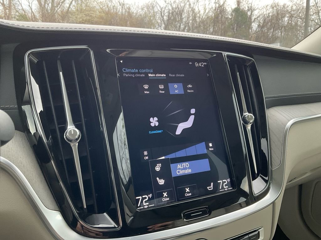 Used 2020 Volvo S60 T5 Inscription image 23