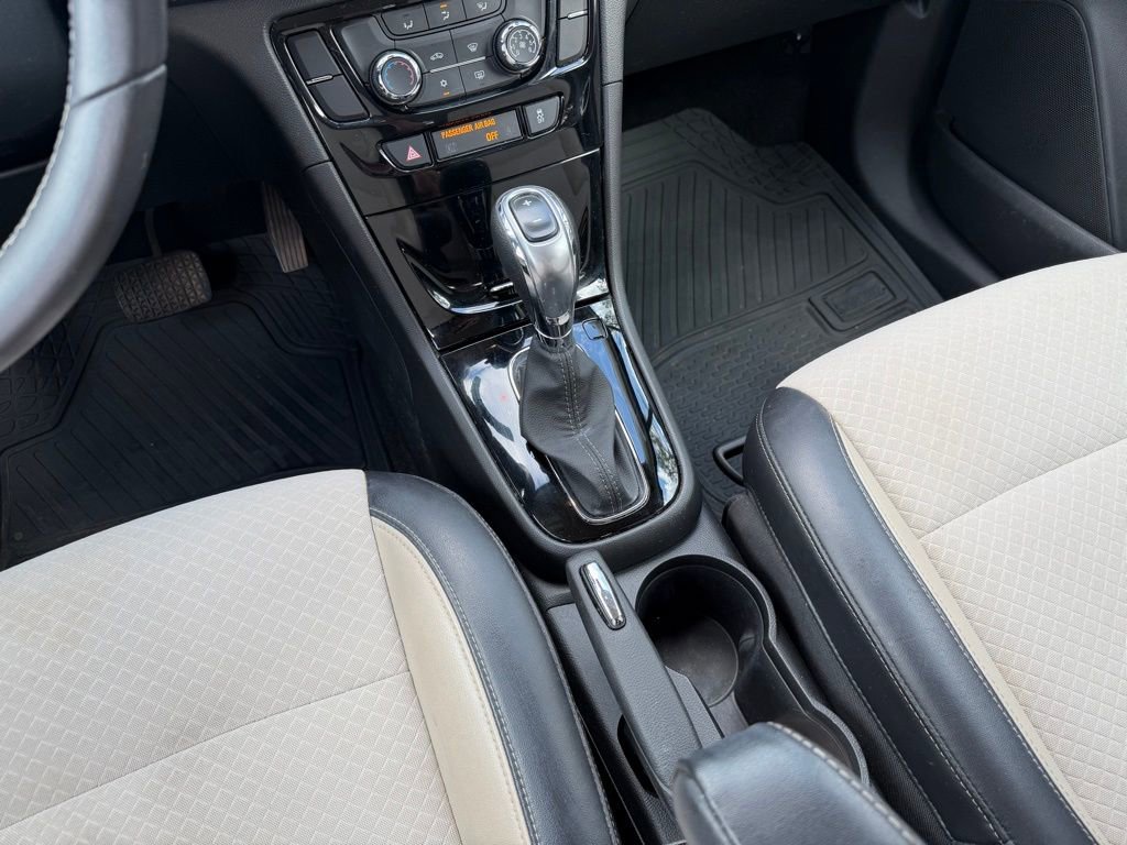 Used 2021 Buick Encore Preferred image 17