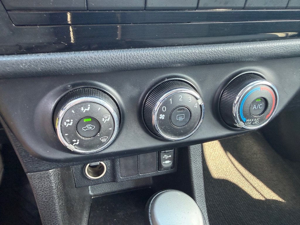 Used 2014 Toyota Corolla L FWD image 14