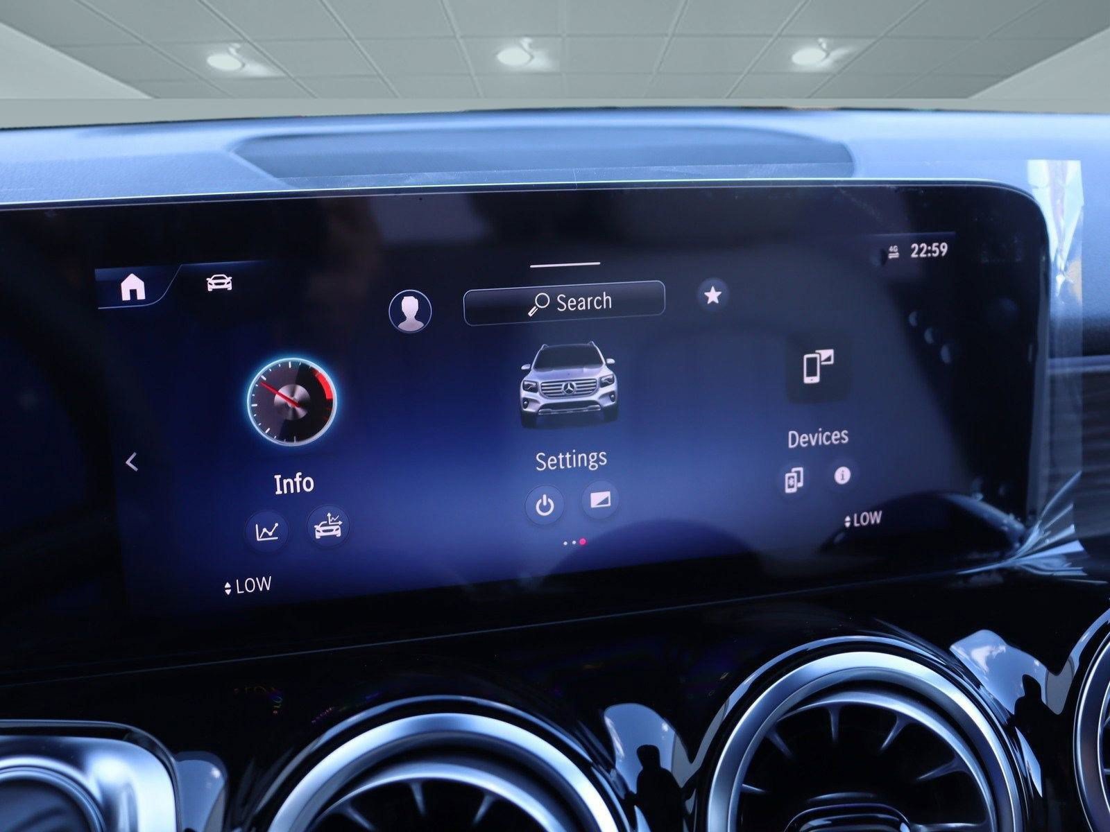 Used 2025 Mercedes-Benz GLB 250 image 41
