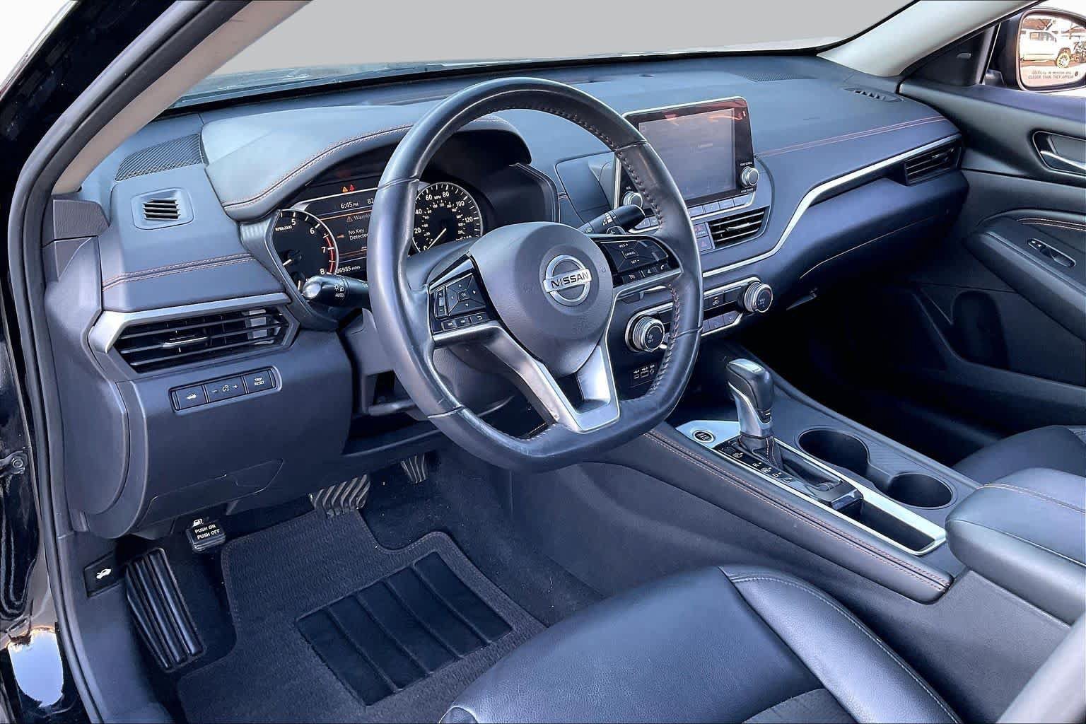 Used 2020 Nissan Altima 2.5 SR FWD image 15