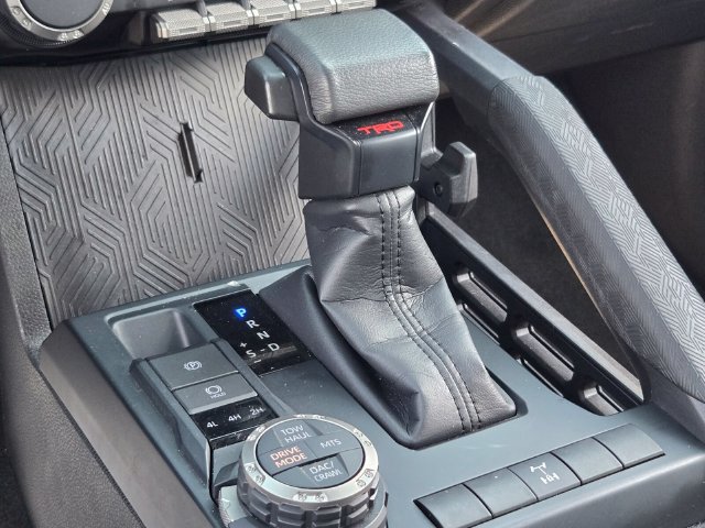 Used 2025 Toyota Tacoma TRD Off-Road AWD/4WD image 28