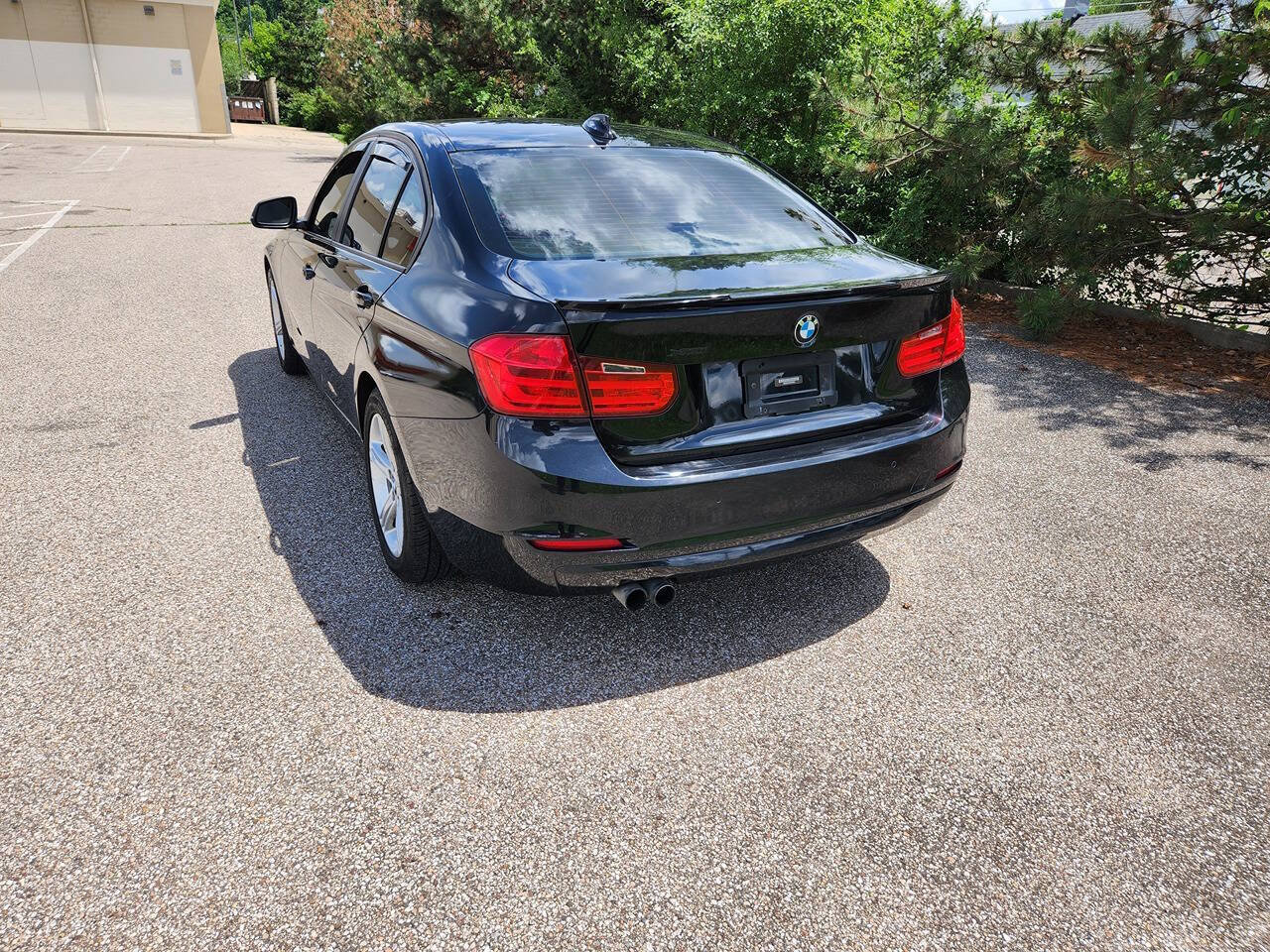 Used 2015 BMW 328i xDrive Sedan AWD/4WD image 32