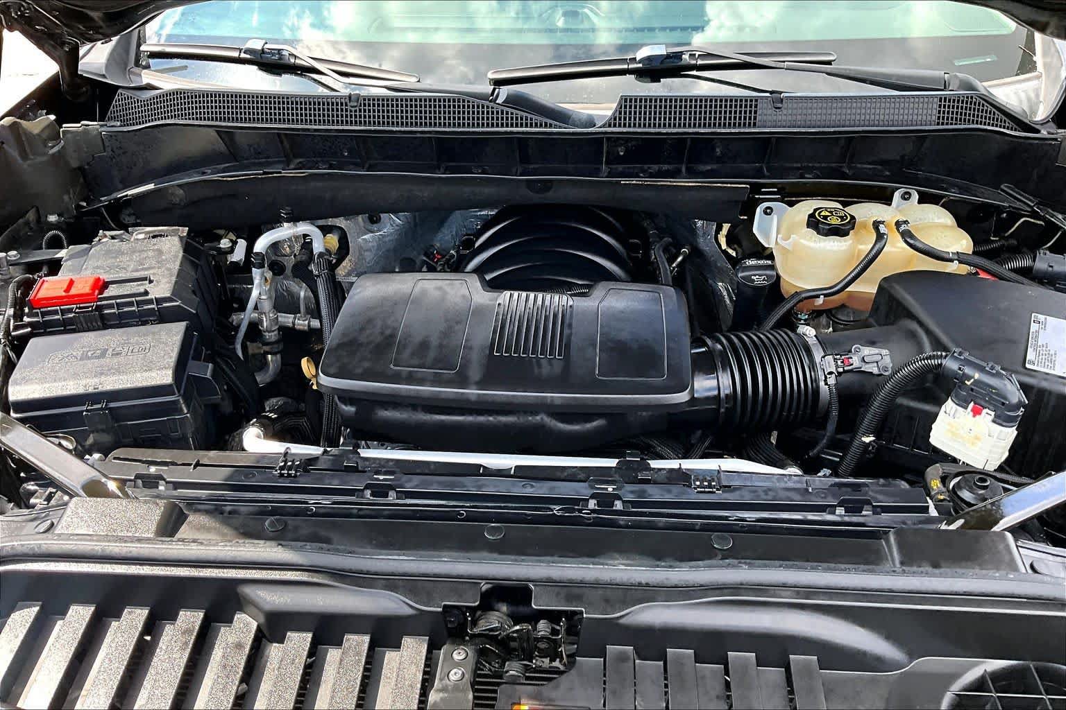 Used 2020 Chevrolet Silverado 1500 LT w/ Texas Edition RWD image 32