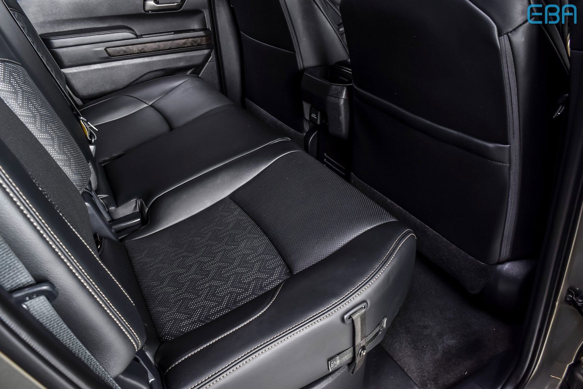 Used 2025 Toyota Tacoma Limited w/ Tow Tech Package image 19