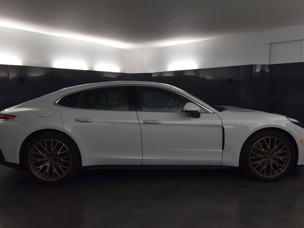 Used 2025 Porsche Panamera 4 image 11