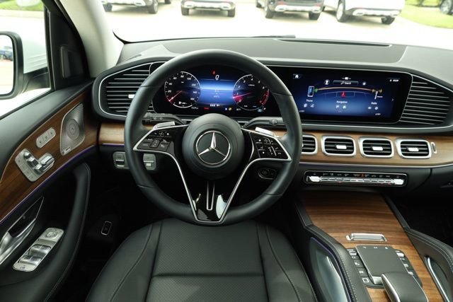 Certified 2025 Mercedes-Benz GLE 350 4MATIC image 13