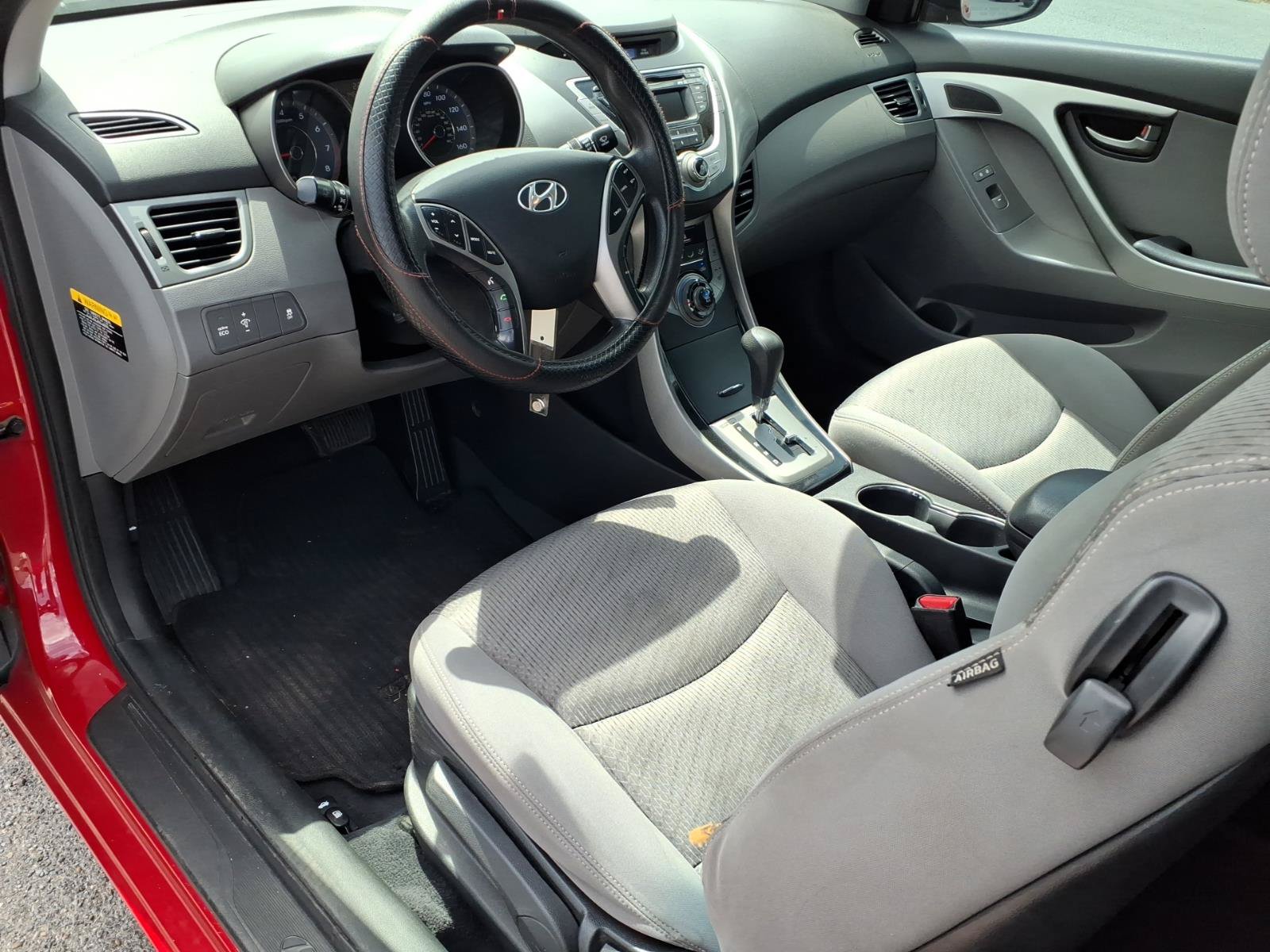 Used 2013 Hyundai Elantra FWD image 17