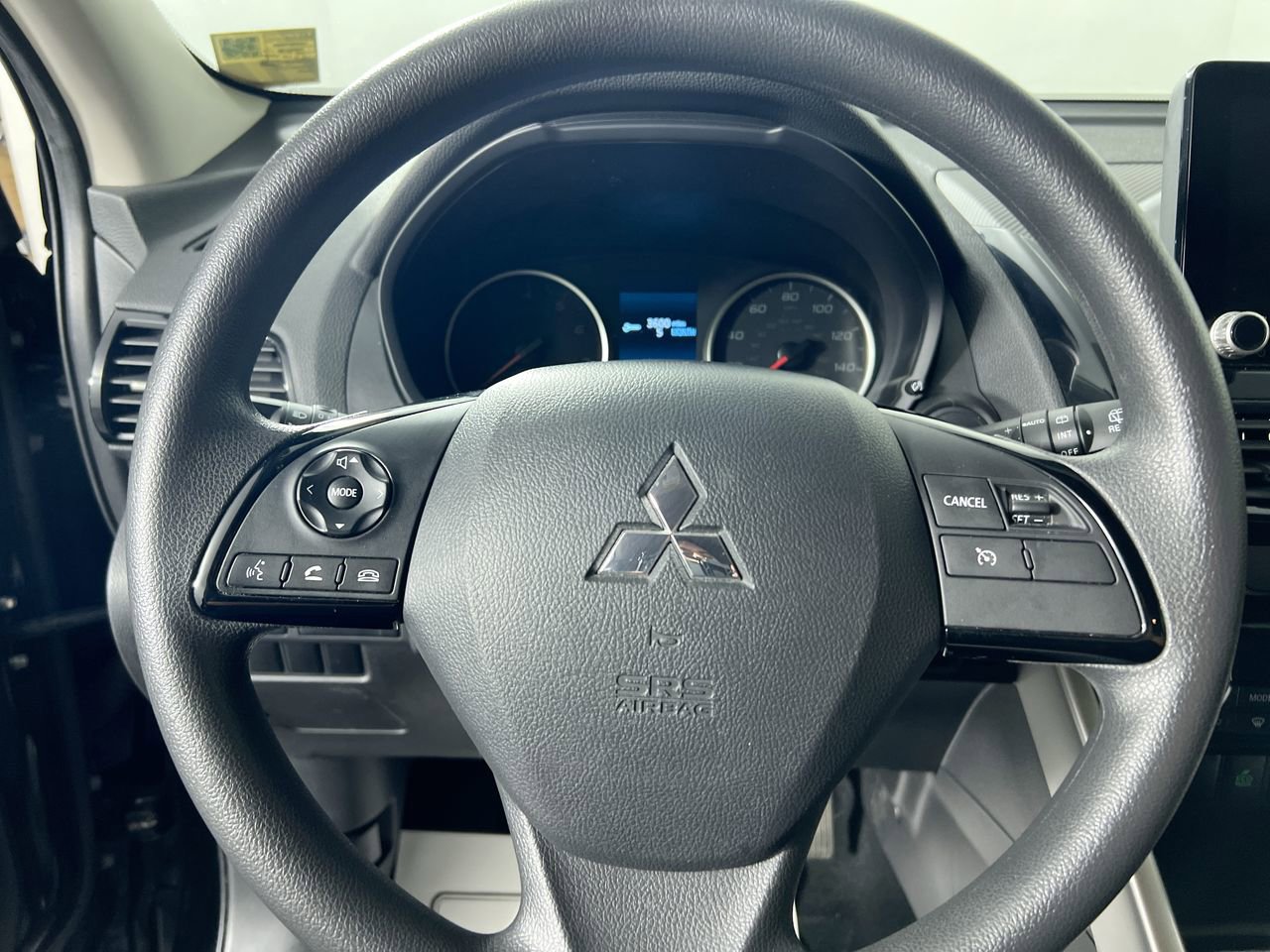Used 2023 Mitsubishi Eclipse Cross LE image 15