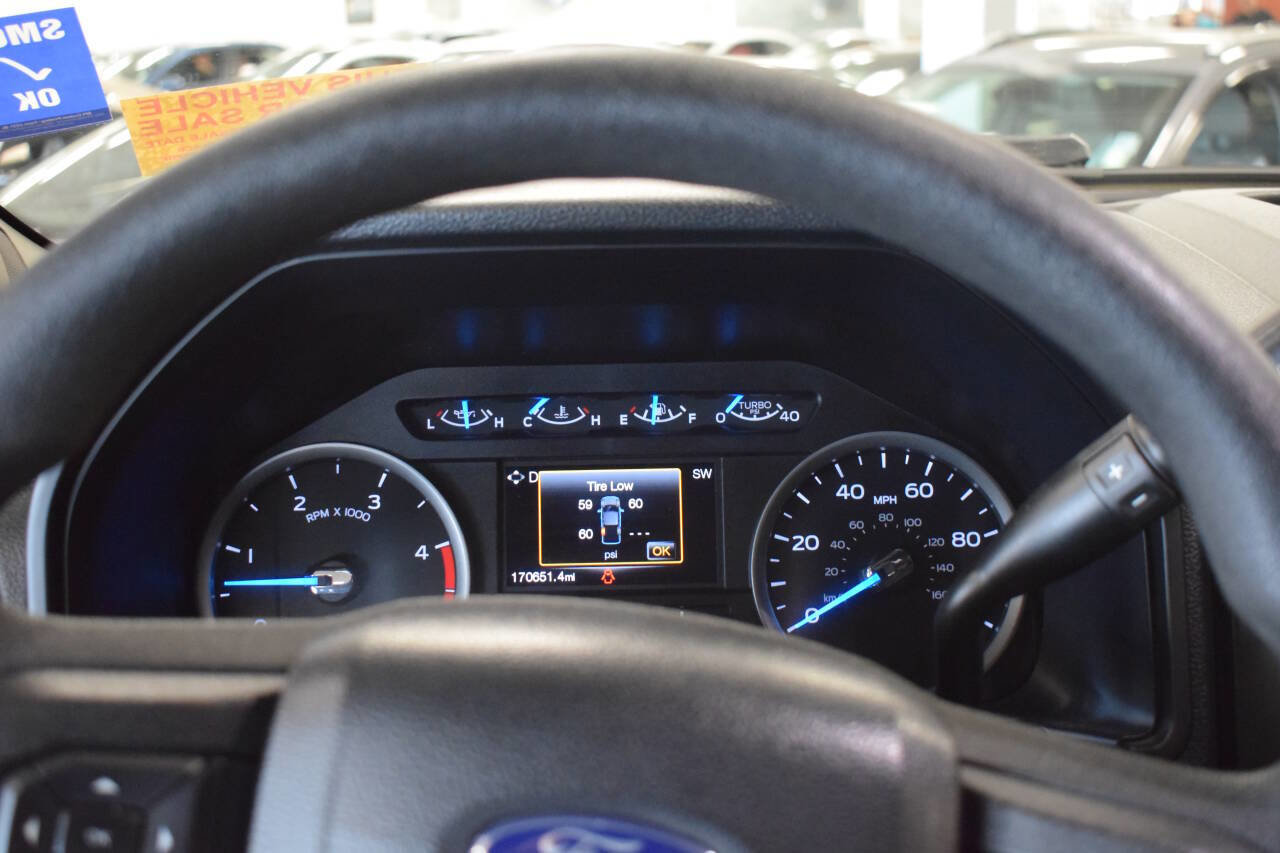 Used 2017 Ford F350 XLT w/ XLT Premium Package image 48