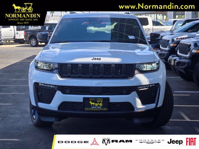 New 2026 Jeep Grand Cherokee Limited AWD/4WD image 2