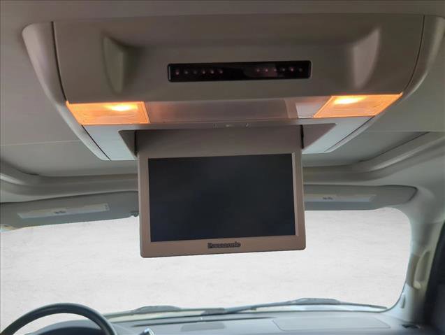 Used 2013 Chevrolet Avalanche LTZ image 23