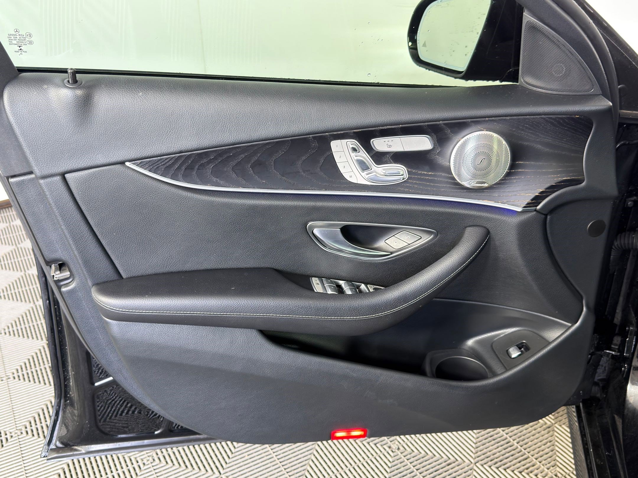 Used 2021 Mercedes-Benz E 350 Sedan image 10