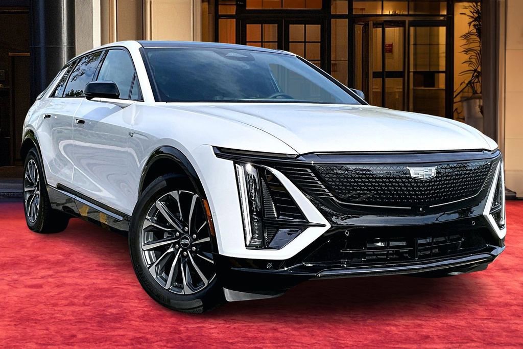 New 2026 Cadillac Lyriq Sport image 2