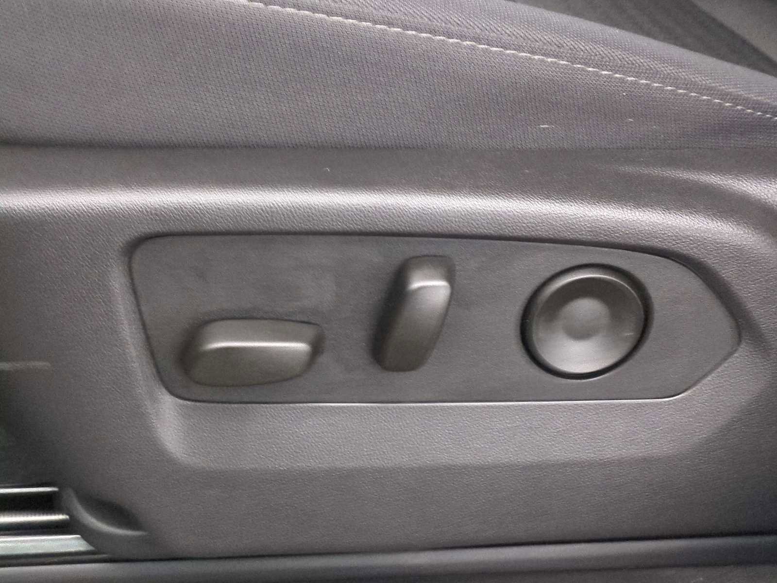 New 2025 Chevrolet Silverado 1500 Custom image 16