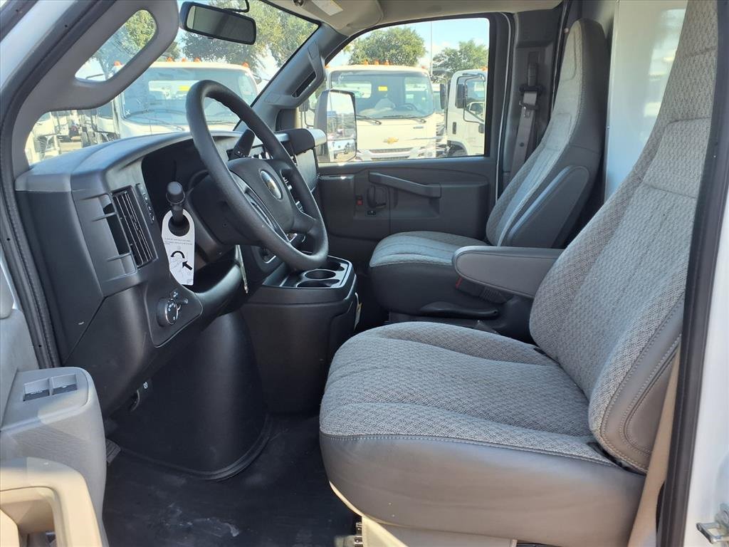 New 2025 Chevrolet Express 3500 w/ Power Convenience Package image 6