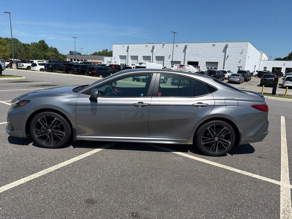Used 2025 Toyota Camry XSE w/ Premium Plus Package AWD/4WD video 3