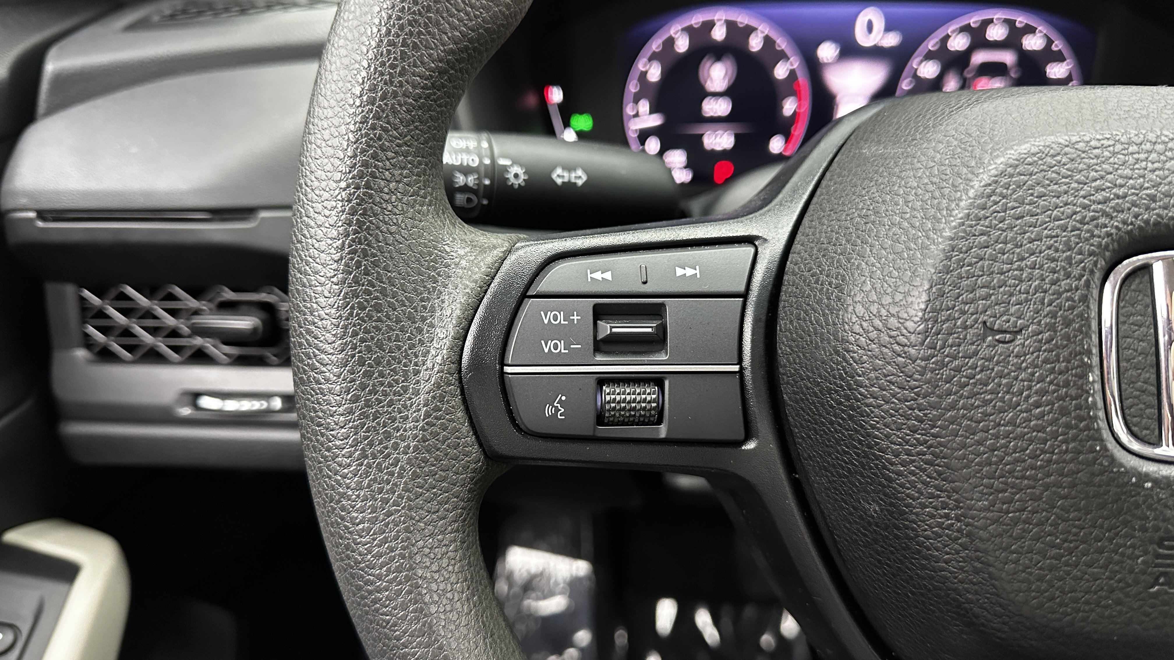 Used 2025 Honda Accord LX image 19