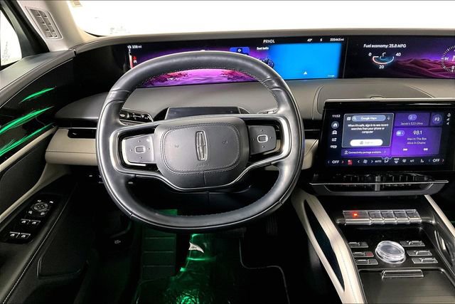 Used 2024 Lincoln Nautilus Reserve image 5