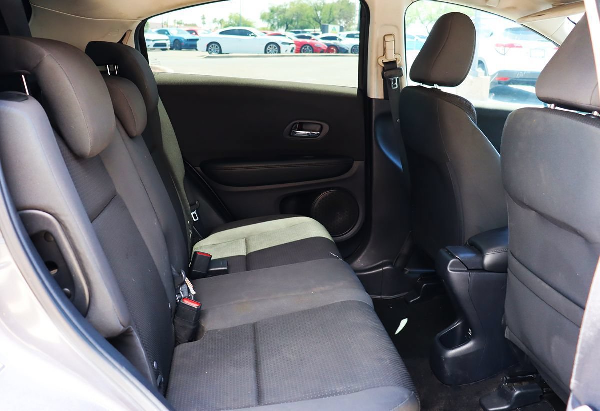 Used 2020 Honda HR-V LX image 27