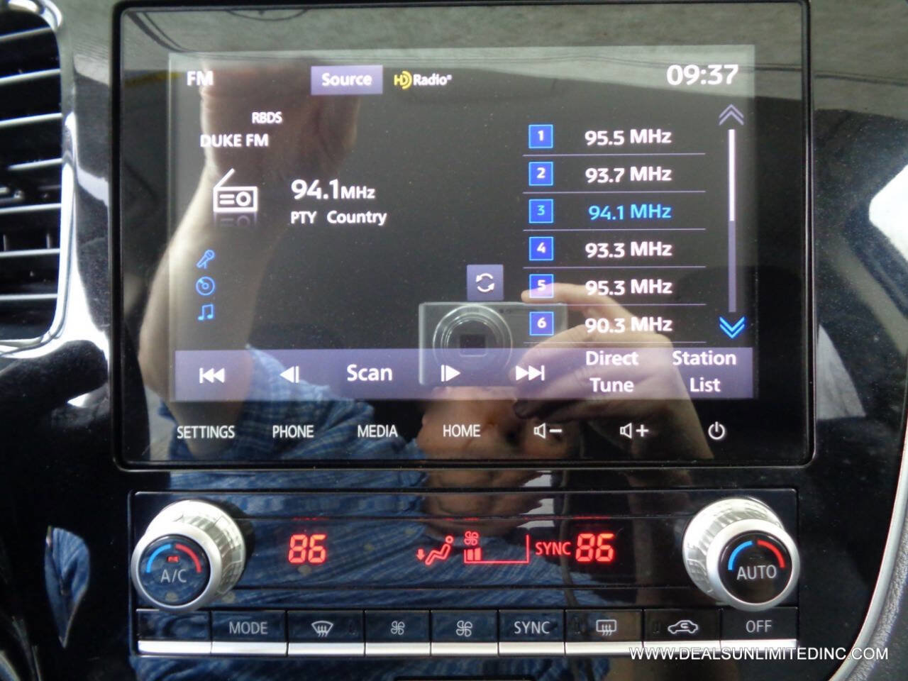 Used 2020 Mitsubishi Outlander SEL image 12