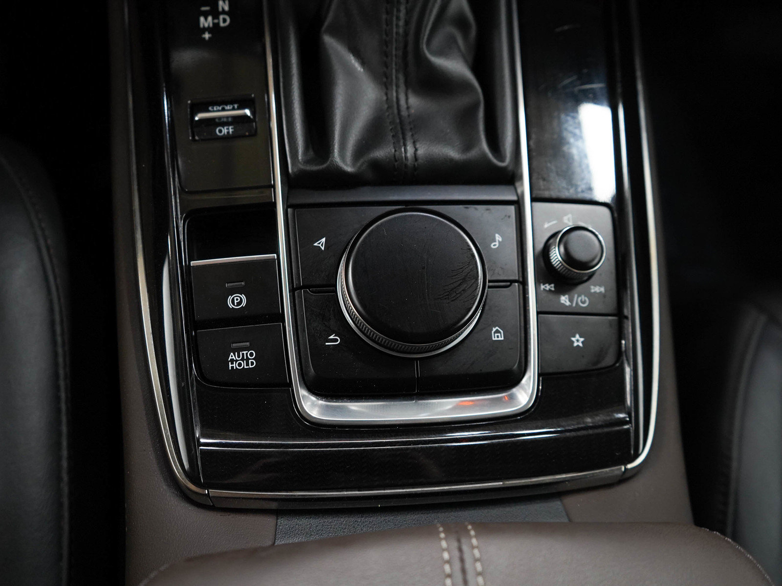 Used 2020 MAZDA CX-30 AWD w/ Premium Package image 24