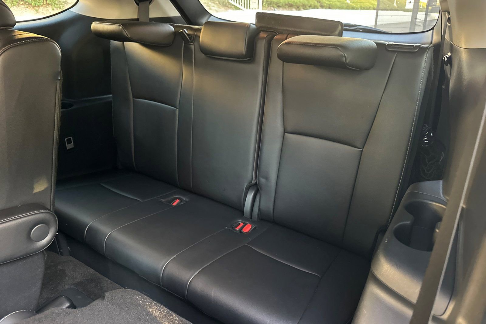 Used 2024 Toyota Highlander Limited image 36