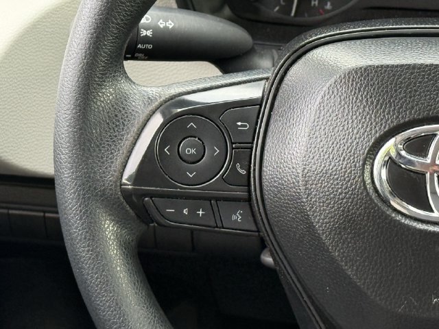 Used 2025 Toyota Corolla LE FWD image 13