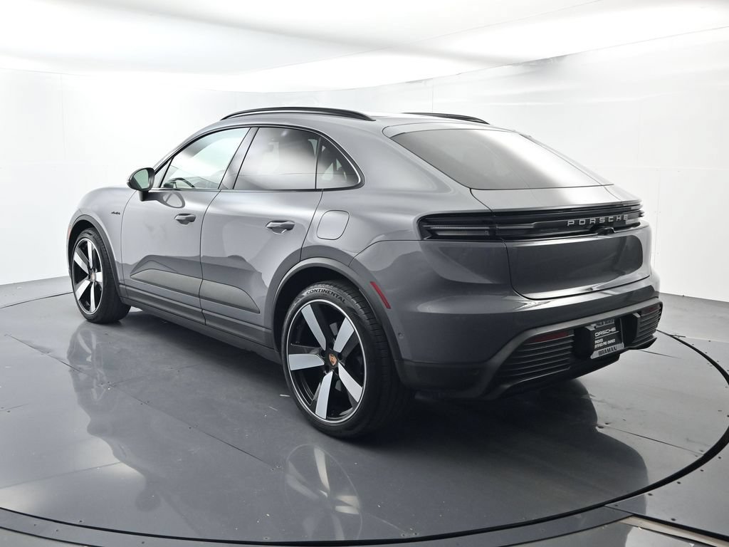 Certified 2025 Porsche Macan Electric RWD image 3