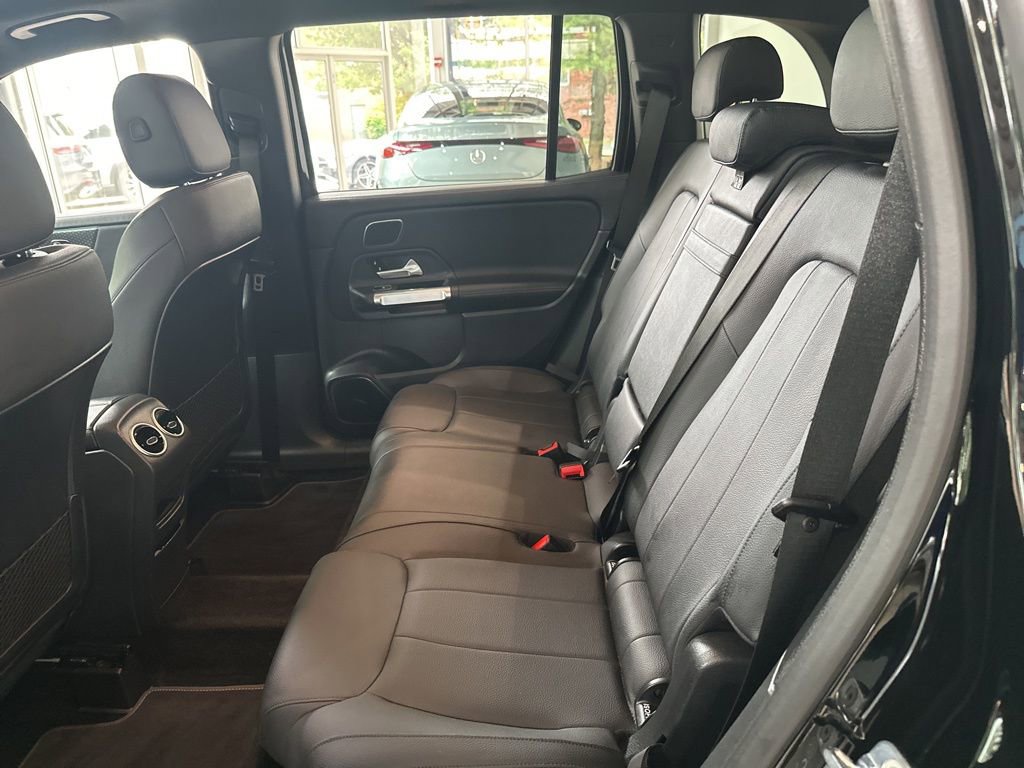 Certified 2024 Mercedes-Benz GLB 250 4MATIC image 18