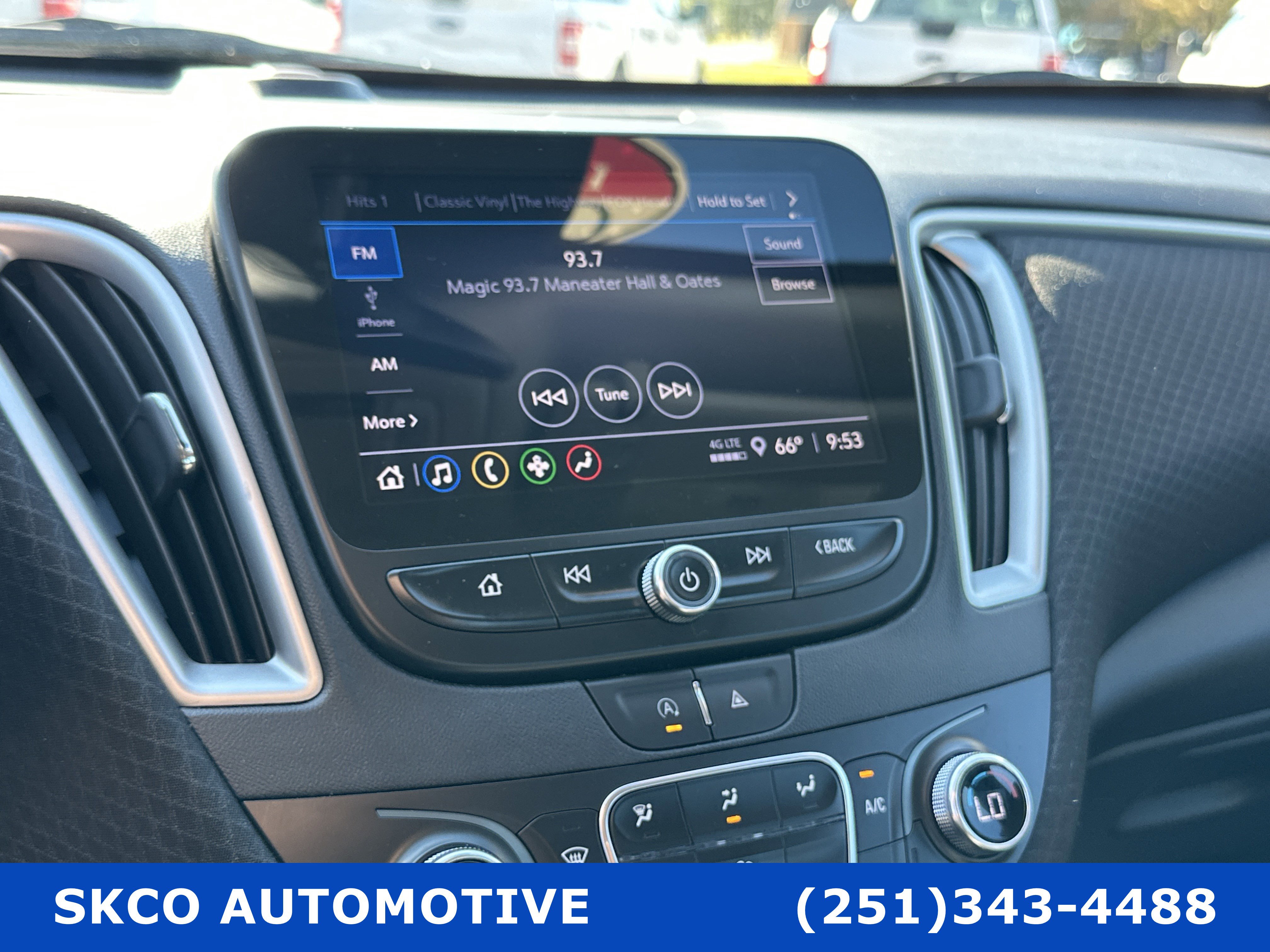 Used 2024 Chevrolet Malibu LT image 16