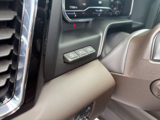Used 2024 GMC Sierra 1500 Denali w/ Technology Package AWD/4WD image 25