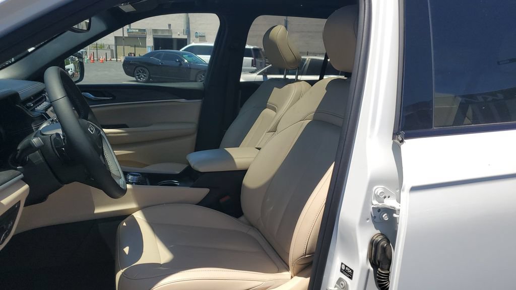 Used 2024 Jeep Grand Cherokee Limited 4xe AWD/4WD image 20