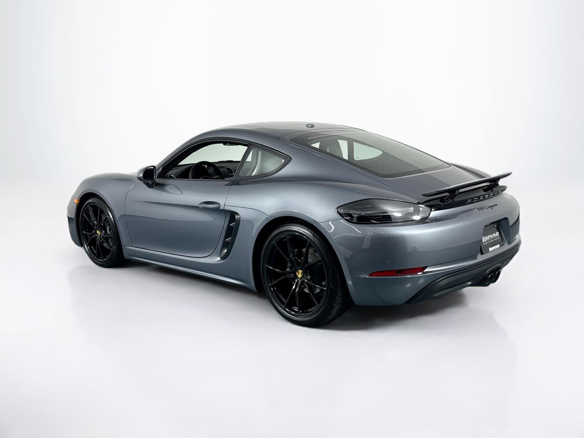 Used 2025 Porsche 718 Cayman RWD image 7