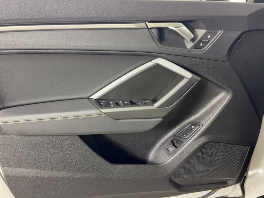 Certified 2025 Audi Q3 2.0T Premium w/ Convenience Package AWD/4WD image 14
