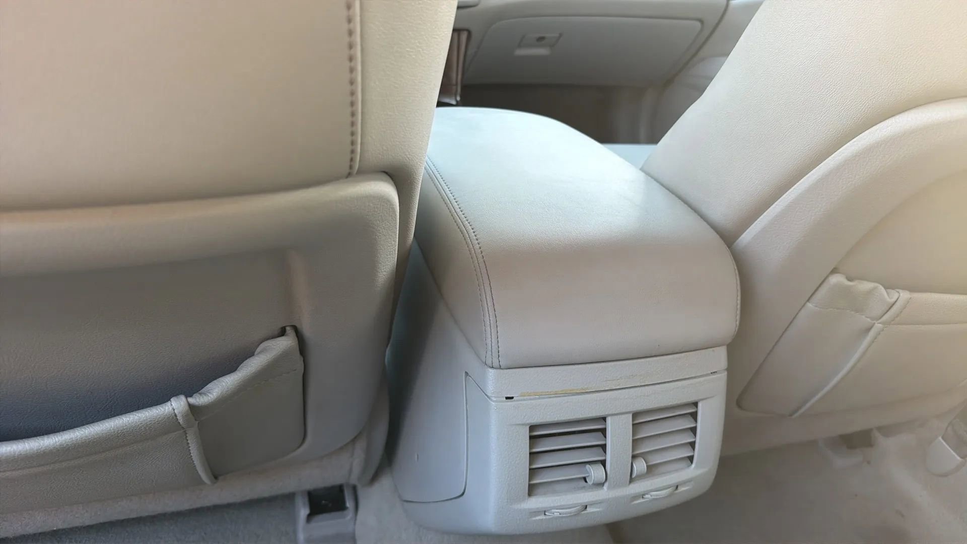 Used 2011 Toyota Avalon FWD image 24