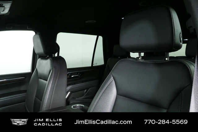 Used 2025 Chevrolet Tahoe LT RWD image 5