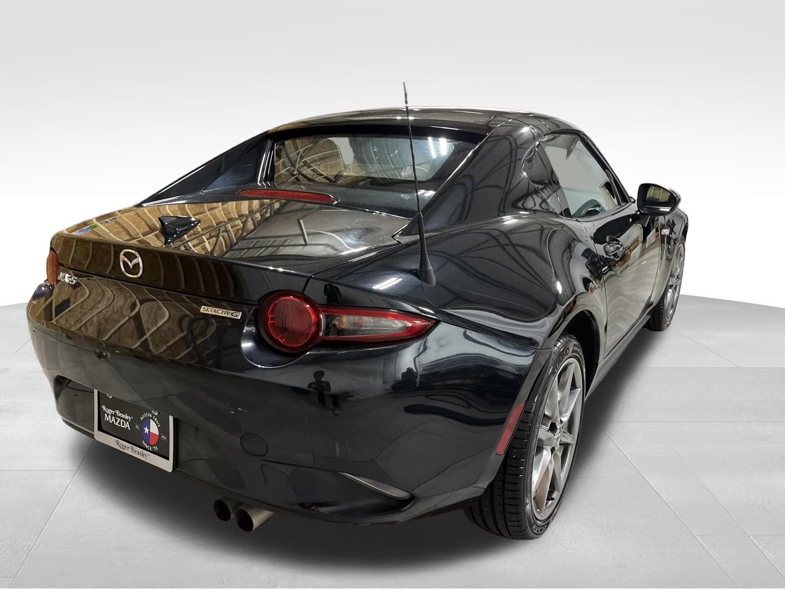 Certified 2022 MAZDA MX-5 Miata RF Grand Touring RWD image 5