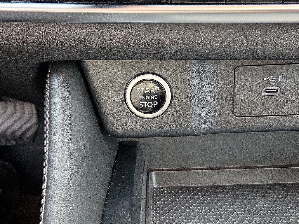 Used 2021 Nissan Rogue SL w/ Premium Package FWD image 20