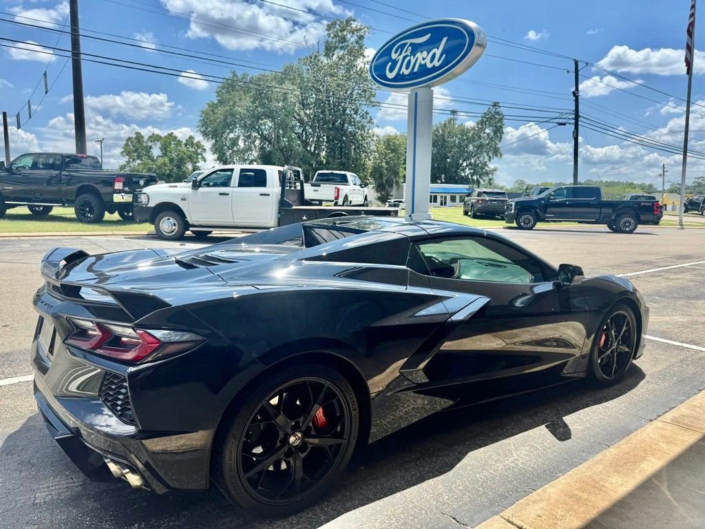 Used 2022 Chevrolet Corvette Stingray Premium Conv w/ Z51 Performance Package RWD image 11