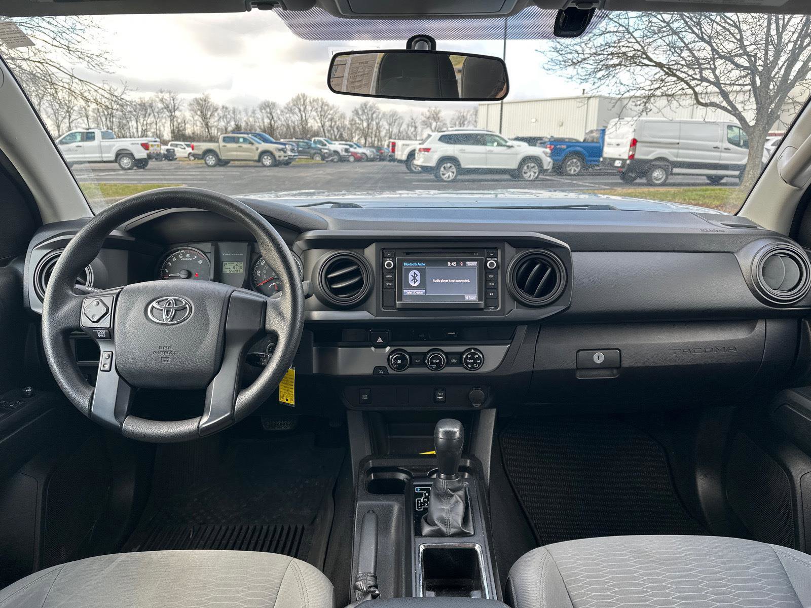 Used 2017 Toyota Tacoma SR image 5